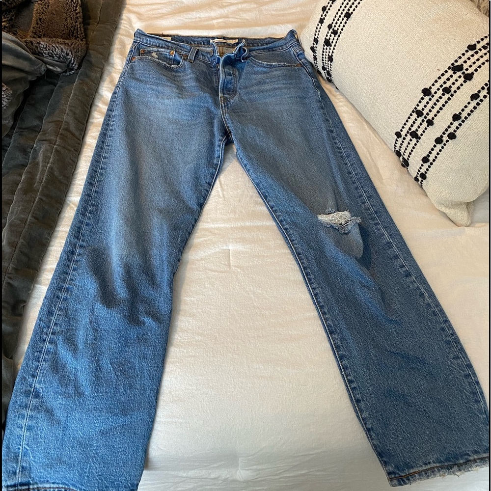 EUC Levi Wedgie Straight